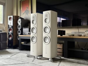 Monitor Audio Platinum 200