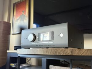 Arcam AVR21