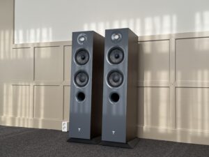 Focal Chora 816