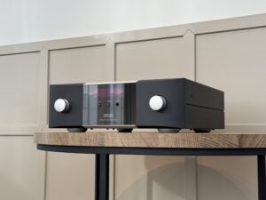 Mark Levinson No.5802
