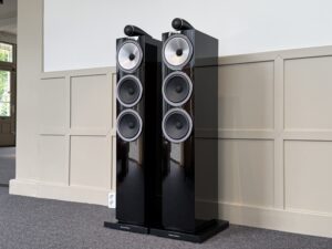B&W 703 S3