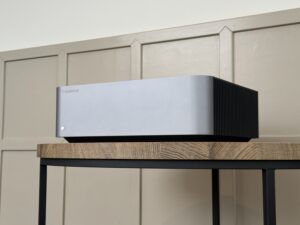 Cambridge Audio EDGE W